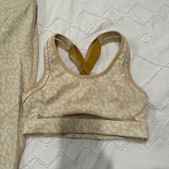 Fabletics set - Picture 2 of 2